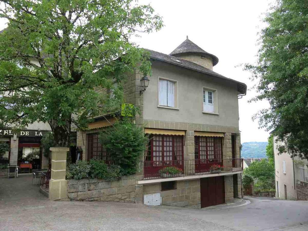 La Tour Aubazines Exterior photo