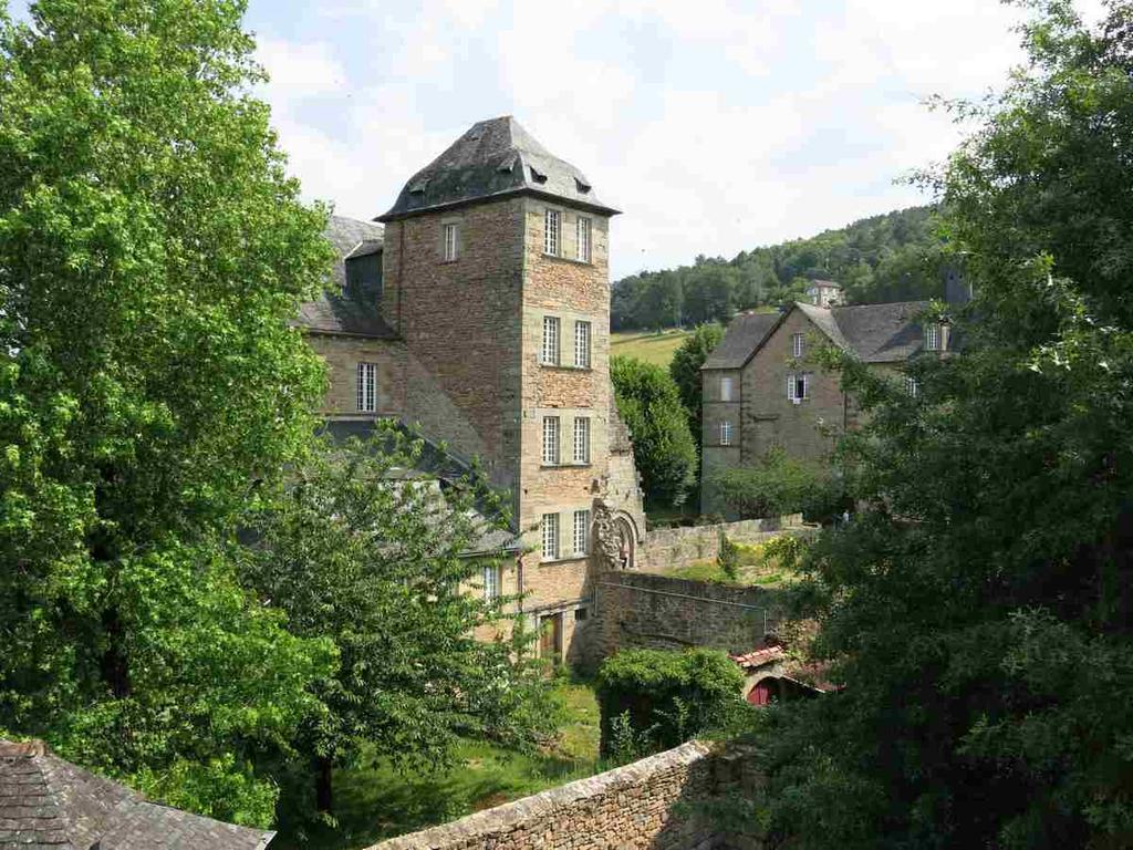 La Tour Aubazines Exterior photo